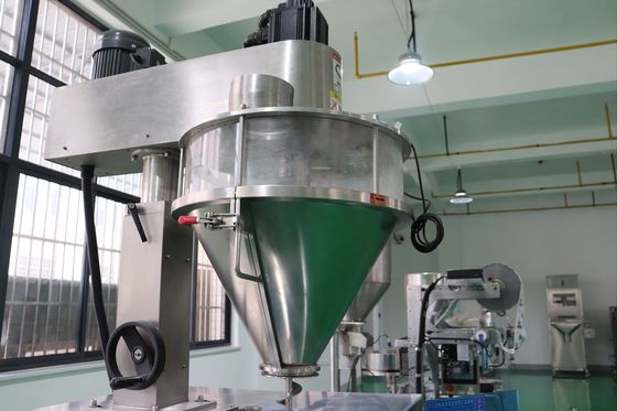 Hochgenaue automatische Zuführmaschine 220V Kokosmilchpulver Verpackungsmaschine für 500g