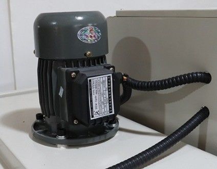 Automatische Kapselverpackungsmaschine mit Heat Tunnel Box Kunststofffolie Schrumpfverpackung