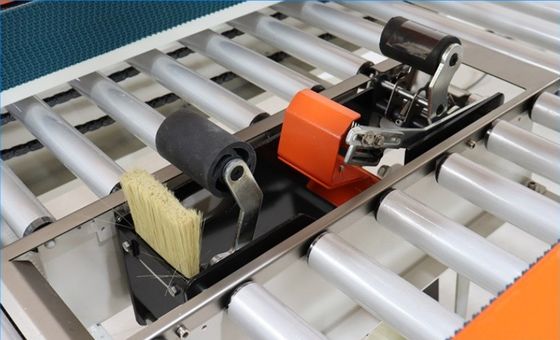 Maschine zur automatischen Versiegelung mit Klappband aus Edelstahl mit maximaler Geschwindigkeit 20 M/min