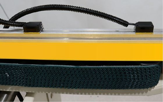 Sicherer Verpackungslösung Seitengürtel-Kassensiegel und elektrisch angetriebene Gurtmaschine
