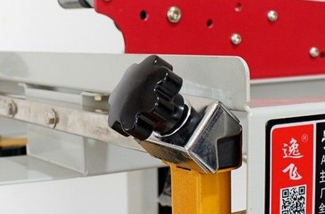 Lebensmittelverpackung Vereinfachte Hochgeschwindigkeitskartonversiegelungsmaschine für maximale Produktivität