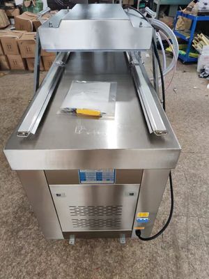 Leistungsstarke Vakuumpumpe CE-zertifizierte automatische Stickstofffüllmaschine/Doppelkammer-Snacks-Verpackungsmaschine