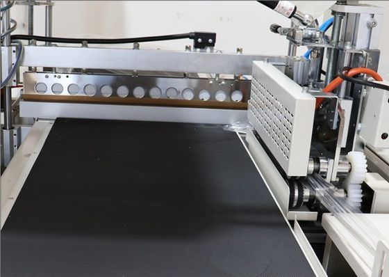 Elektrisch angetriebene Schrumpfverpackungsmaschine für lange Rohrindustrie für automatische Eierfilmplatten