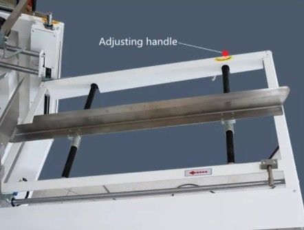 Dauerhafter Roboter für die Hochgeschwindigkeitsaufstellung von Kartons und die Verpackung von Gehäusen 2150*2080*1492mm 220V/50HZ