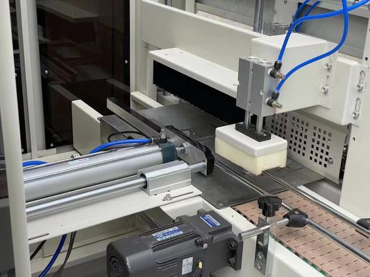 High Speed Heating Tunnel Wrapping Packing Machine für automatische PE-Folienflaschenwasser