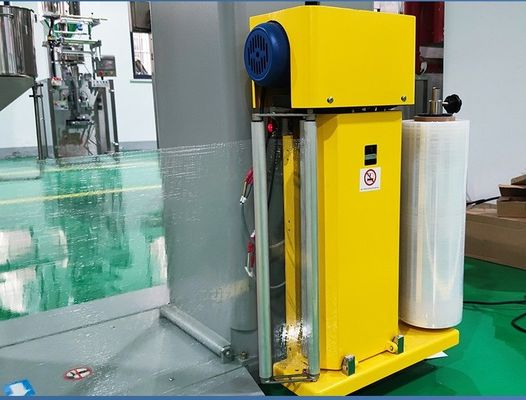 Automatische Verpackungsmaschine zur Verpackung von Paletten mit Streckfilm