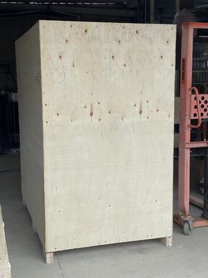 210 kg halbautomatische Schrumpfverpackungsmaschine für Bierdosen PE-Wärmetunnel enthalten