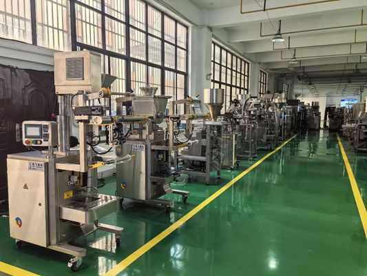 Automatische Lebensmittelverpackungsmaschine für Dreiecksbeutel mit 400 kg Fassungsvermögen