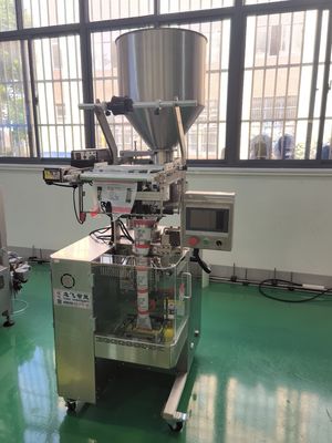 Automatische Lebensmittelverpackungsmaschine für Dreiecksbeutel mit 400 kg Fassungsvermögen