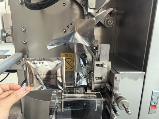 Mehrfunktions-automatische Teebeutelfüllmaschine mit Außenbeutel 75 95 mm