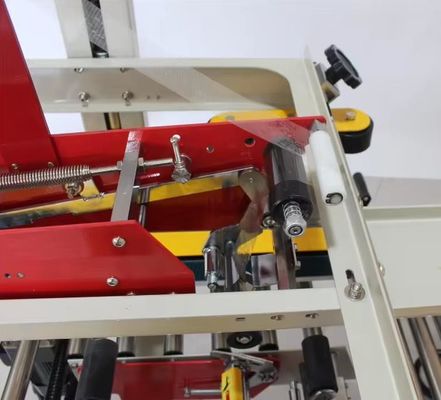 Maschinenhardware FXJ-4030S Halbautomatische Kartonkastenkastenversiegelung Versiegelung Verpackungsmaschine