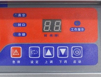 Elektrisch angetriebene Mini-Tischverpackungsmaschine für Lachs-Foie Gras-Kaviar