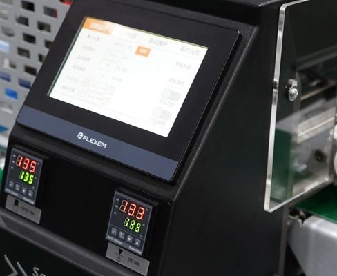 220V automatische Kissenverpackungsmaschine für Bar Schönheitsseife Besteck Baumwolle Stromleitung