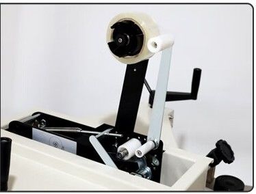 Neueste automatische Etikettierungs- und Versiegelungsmaschine für Kartonpakete für die E-Commerce-Logistik