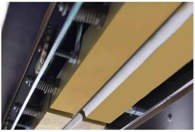 Übertragung 20 kg kontinuierlicher automatischer Vertikalbanddichter für Stehbeutel