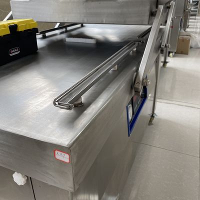 380V/50HZ Doppelkammer Vakuumverpackungsmaschine für Garnelen Mozzarella Käse Tomaten
