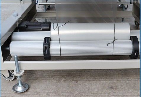 Verpackungsmaschine mit PE-Folien aus Kunststoff mit Seitenfluss, mit Schrumpfverpackung für Kisten/Flaschen/Dosen