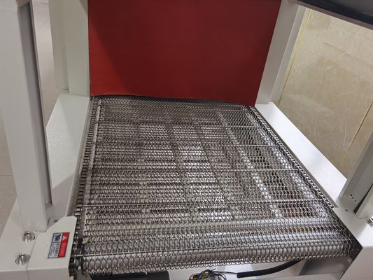 Elektrisch angetriebene halbautomatische Wasserflaschen-Schrumpfverpackungsmaschine für Trays und Kisten