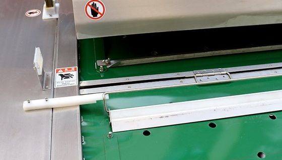 YF-1000 Einstreifen-kontinuierlicher Vakuumversiegeler für Lebensmittelkonservierung und -verpackung